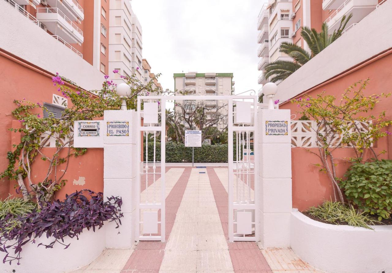 Apartamentos Marblau Las Alondras-Julio Y Agosto Solo Familias Gandía Exterior photo